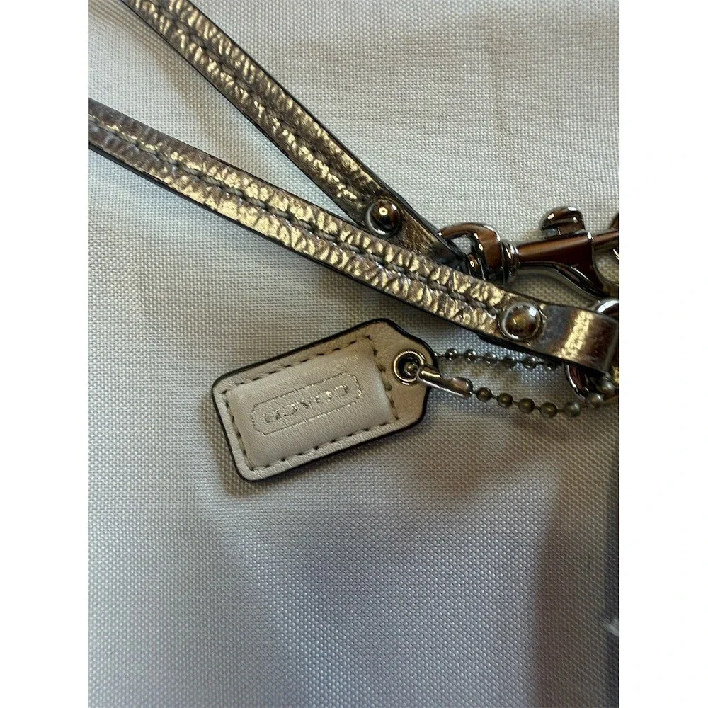 Coach Signature C Wristlet Clutch Cream Khaki Silver Small Zip Pouch Strap